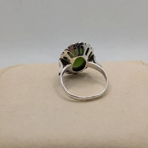 Jade  Sterling ring - Picture 3 of 5